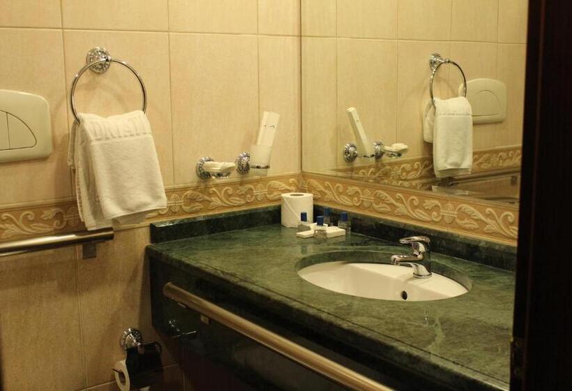 适合残疾人使用的标准间, Adriatik Hotel, Bw Premier Collection