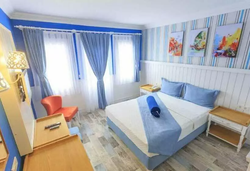اتاق لوکس, Akdeniz Beach