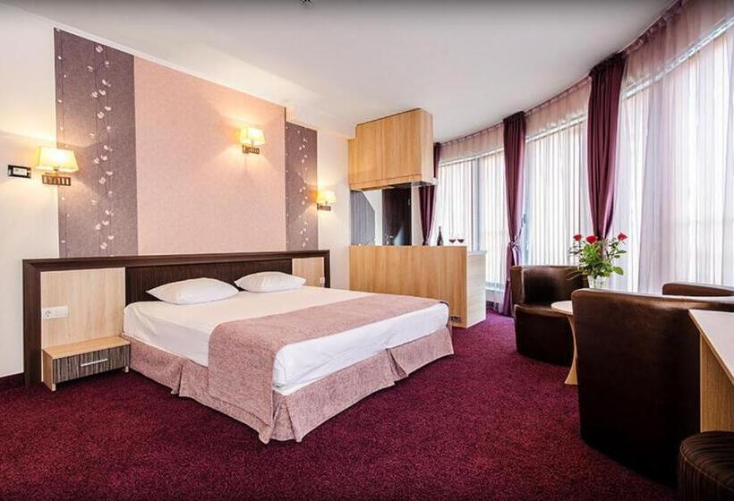 스탠다드 룸, Alliance