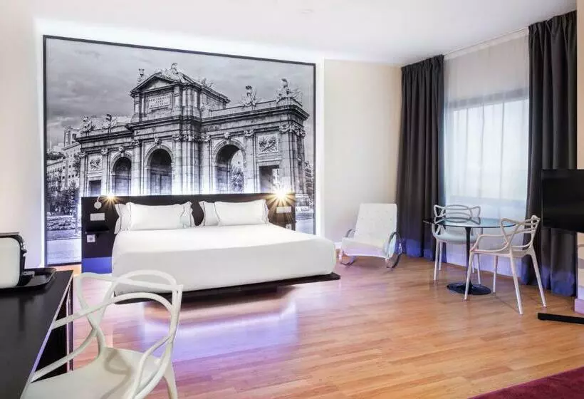 سوییت جونیور, B&b Hotel Madrid Aeropuerto T4