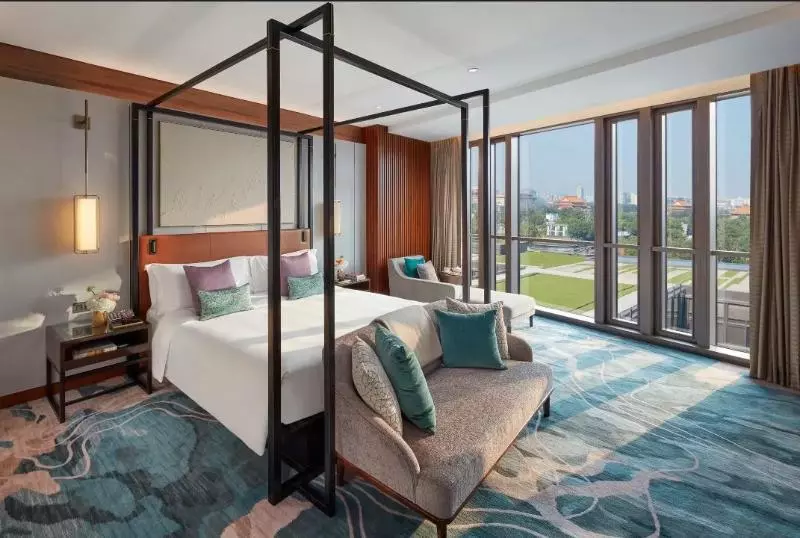 スイート, Belvedere Suites