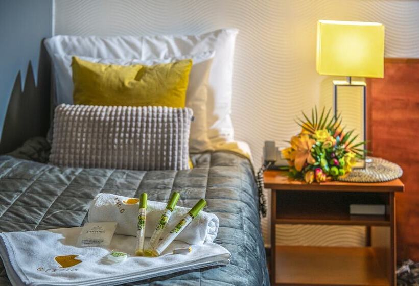 スタンダードシングルルーム, Budapest Airport Hotel Stáció Wellness & Konferencia