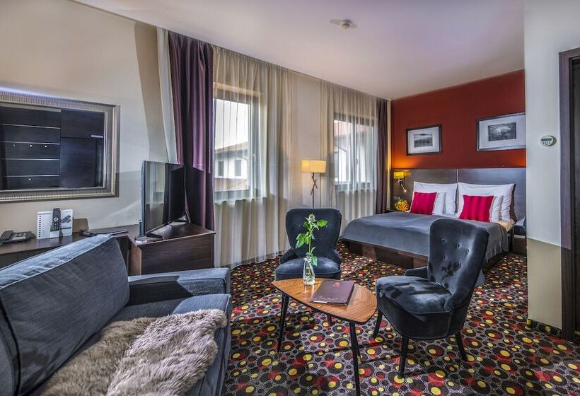 スイート, Budapest Airport Hotel Stáció Wellness & Konferencia