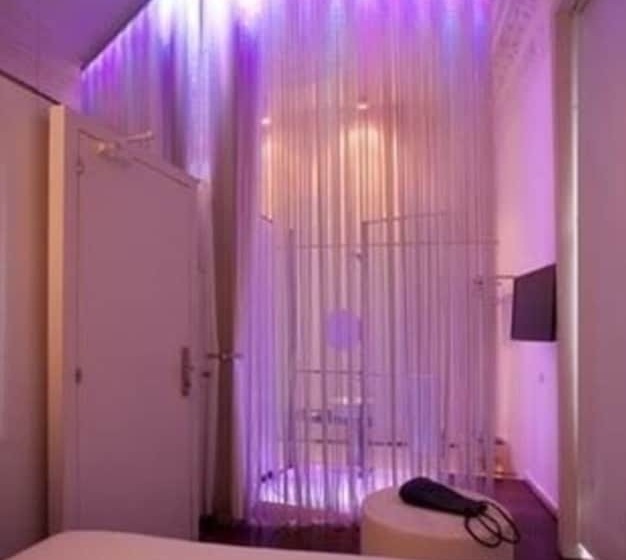 Номер Basic, Chic & Basic Born Boutique