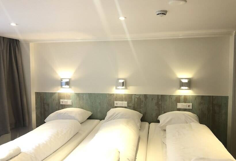 Habitació Quàdruple Estàndard, Damrak Inn