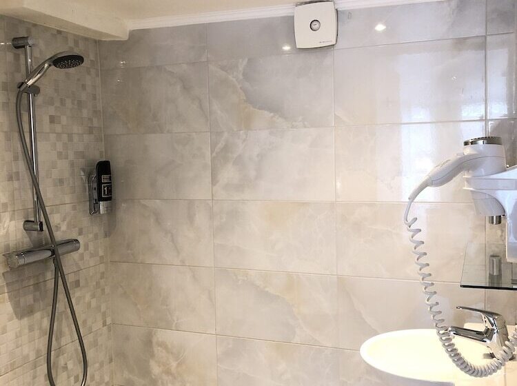 غرفة قياسية, Damrak Inn