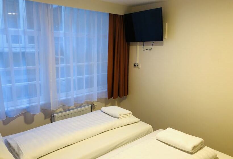 غرفة قياسية حمام مشترك, Damrak Inn