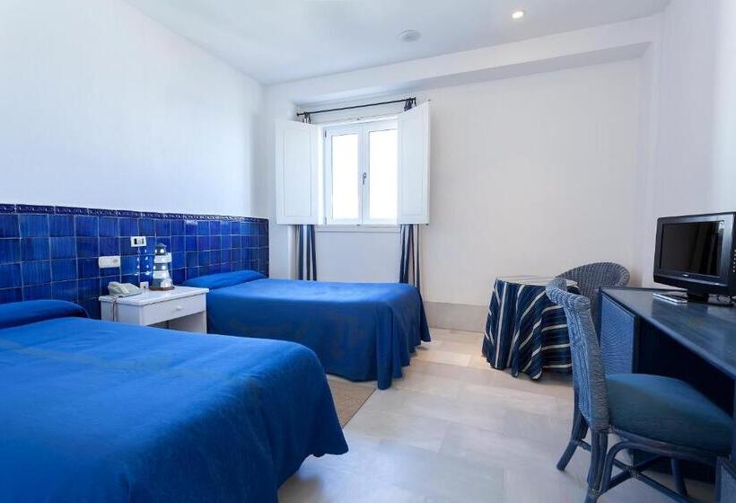 スタンダードルーム, Dona Pakyta