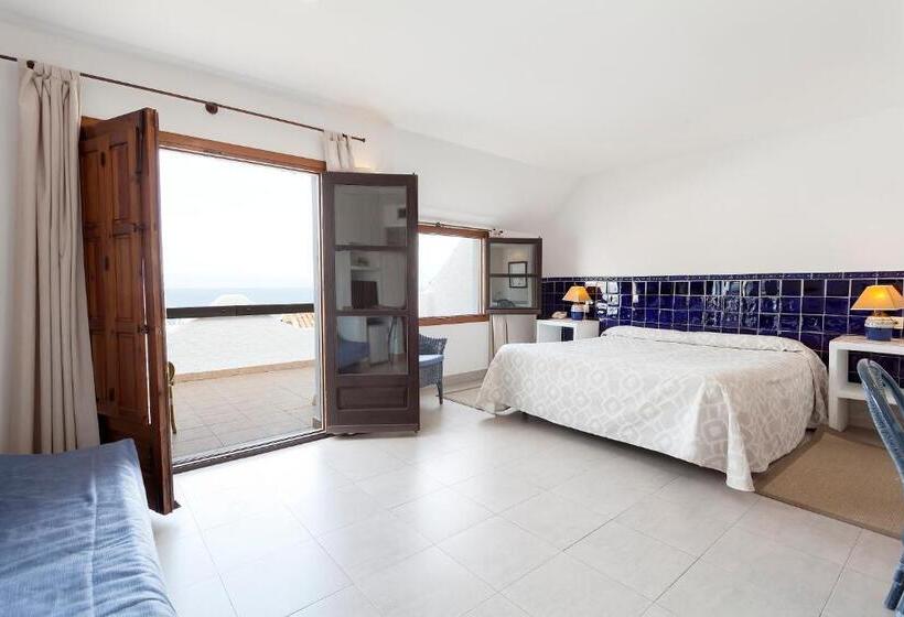 スタンダードルーム, Dona Pakyta