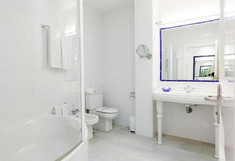 スタンダードルーム, Dona Pakyta