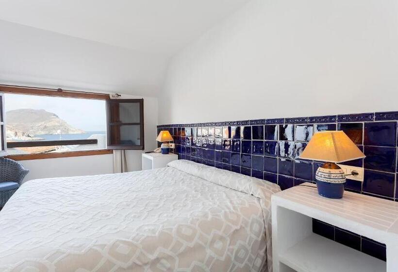 スタンダードルーム, Dona Pakyta