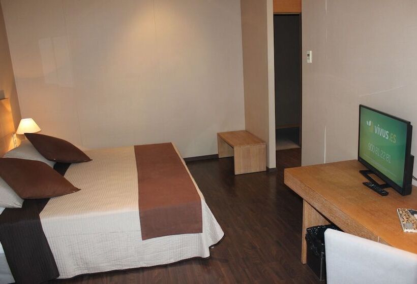 Номер Стандарт Трехместный, Eurohotel Castellón