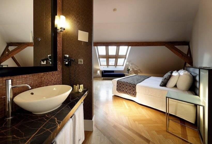 اتاق لوکس, Eurostars Thalia