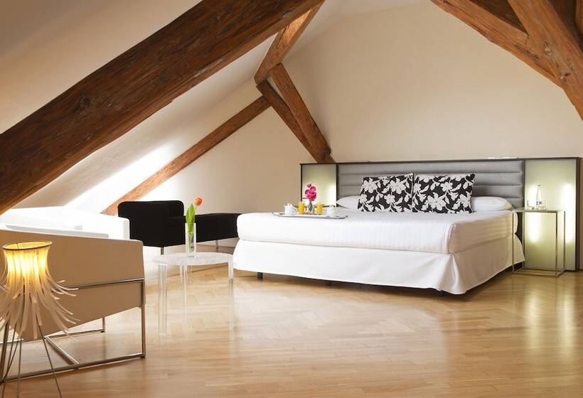 اتاق لوکس, Eurostars Thalia