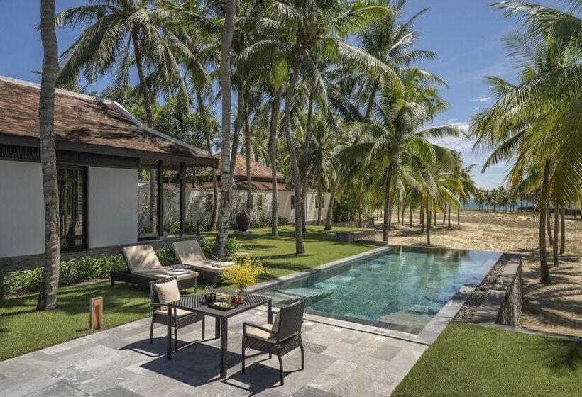 ویلای یک اتاق خوابه با استخر شنا, Four Seasons The Nam Hai, Hoi An, Vietnam
