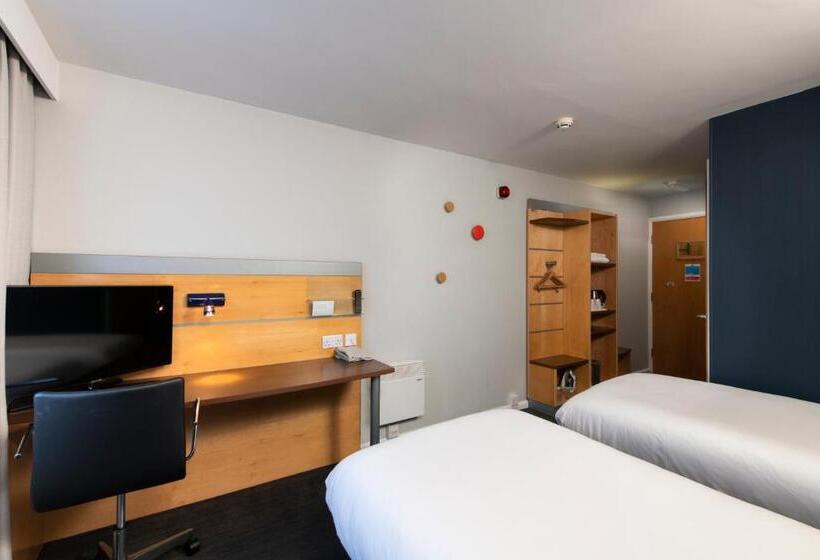 חדר סטנדרט מותאם לאדם עם מוגבלויות, Holiday Inn Express Newcastle Gateshead, An Ihg