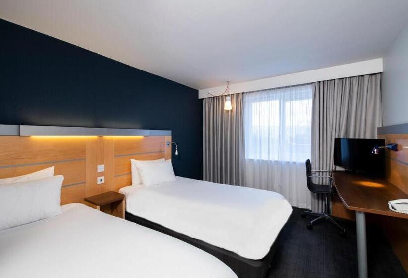 Номер Стандарт Адаптированный для Инвалидов, Holiday Inn Express Newcastle Gateshead, An Ihg