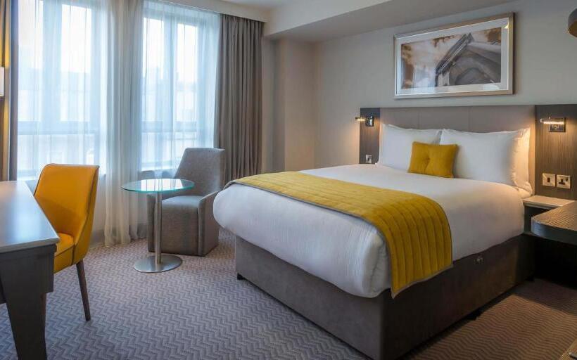 غرفة قياسية سرير كينج, Maldron Hotel & Leisure Centre Limerick