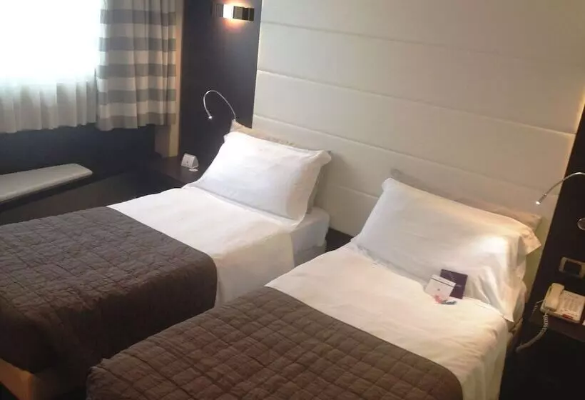 Superior-huone, Mercure Bergamo Aeroporto