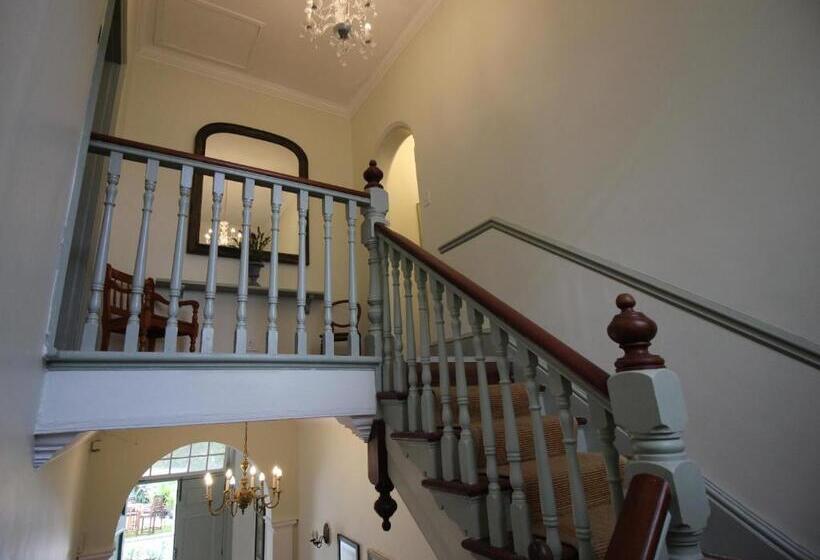 سوییت, Mountain Manor Guest House & Executive Suites