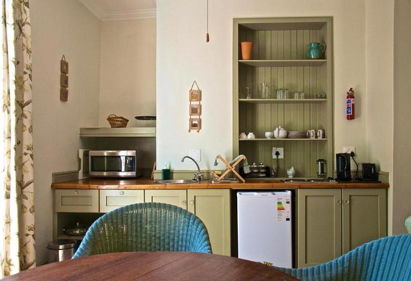 سوییت, Mountain Manor Guest House & Executive Suites