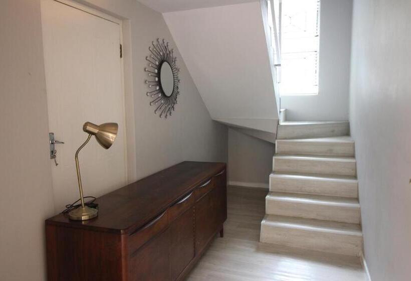 ویلای 1 خوابه, Mountain Manor Guest House & Executive Suites