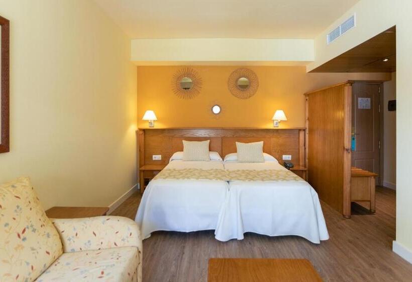 سوییت جونیور, Ona Palmira Paradise Paguera