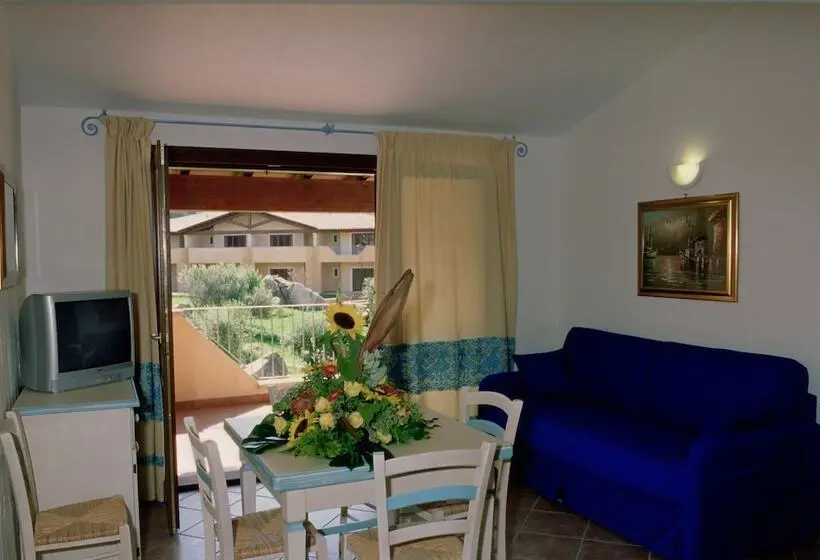 2 Bedroom Apartment Garden View, Residence Le Corti Di Marinella