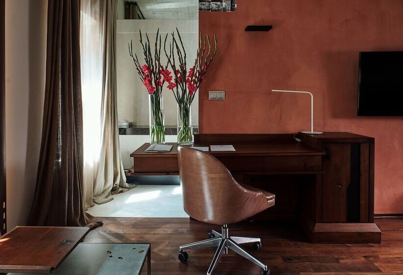 スタンダードシングルルーム, Stary