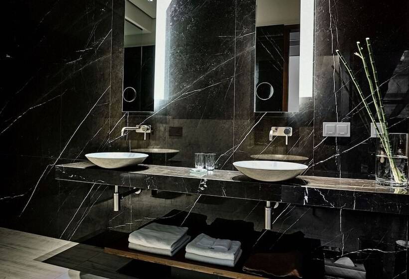 ジュニアスイート, Stary