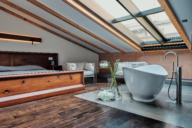 ジュニアスイート, Stary