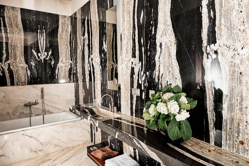 ジュニアスイート, Stary