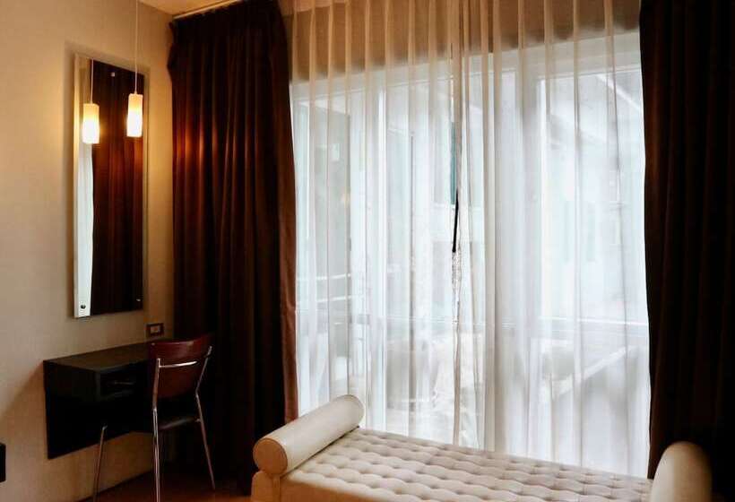 غرفة سوبيريور, Swana Bangkok