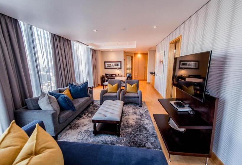 جناح ديلوكس غرفتين نوم, The Michelangelo Towers