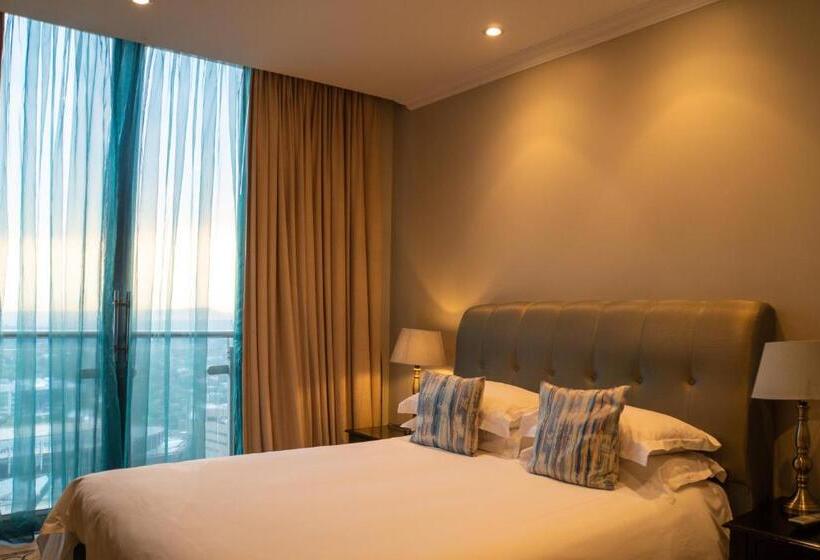 جناح رئاسى, The Michelangelo Towers