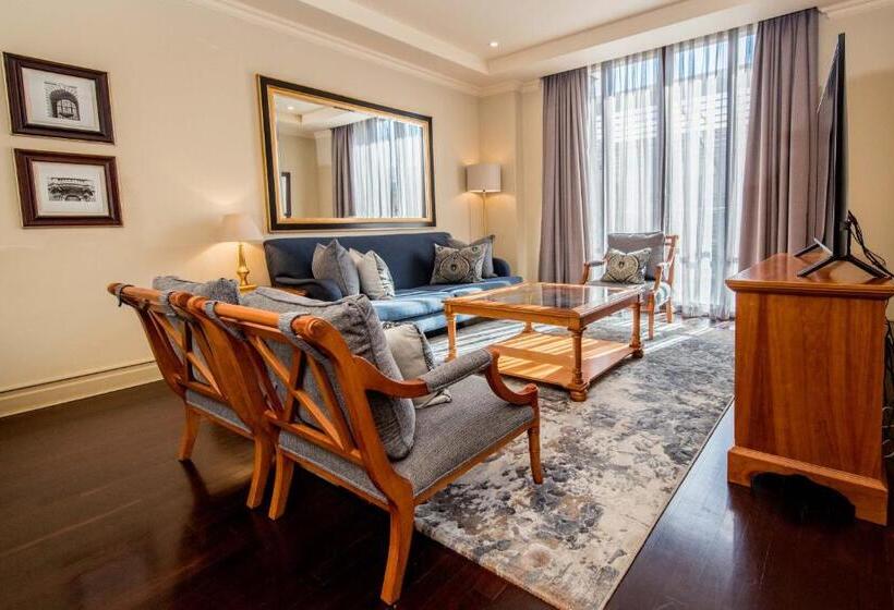 جناح إدارى, The Michelangelo Towers