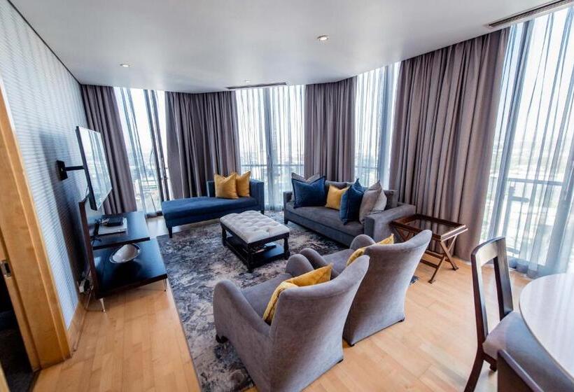 جناح ديلوكس غرفتين نوم, The Michelangelo Towers