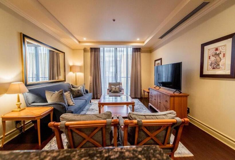 جناح إدارى, The Michelangelo Towers