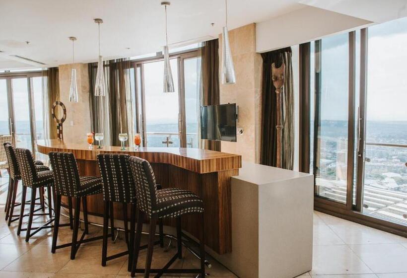 شقة سوبريور غرفة واحدة, The Michelangelo Towers