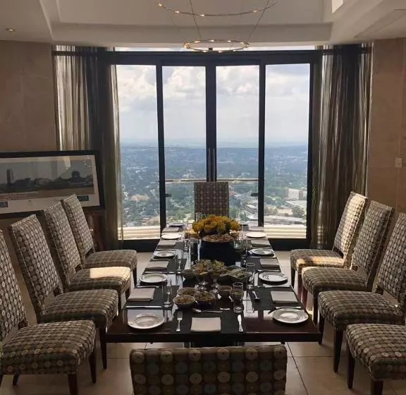 １ベッドルームのスーペリアアパートメント, The Michelangelo Towers