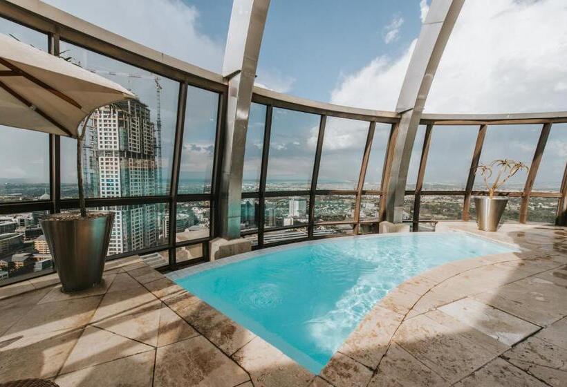 شقة سوبريور غرفة واحدة, The Michelangelo Towers