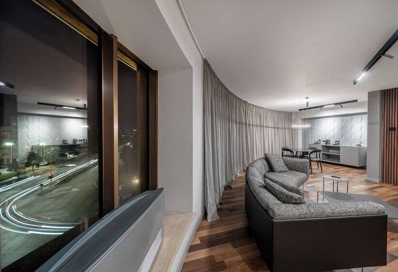 جناح, Vega Sofia