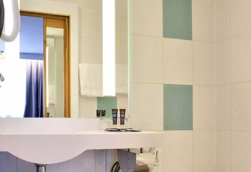 Superior-huone, Novotel Bucharest City Centre