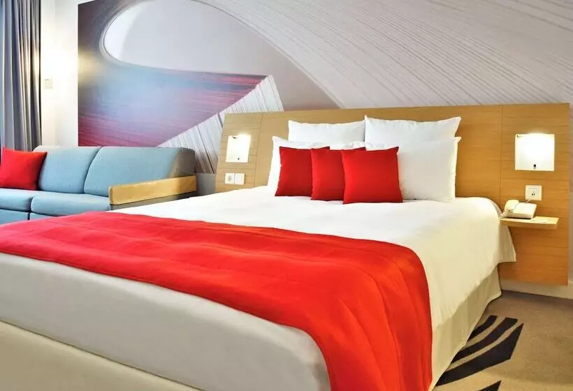 Superior-huone, Novotel Bucharest City Centre