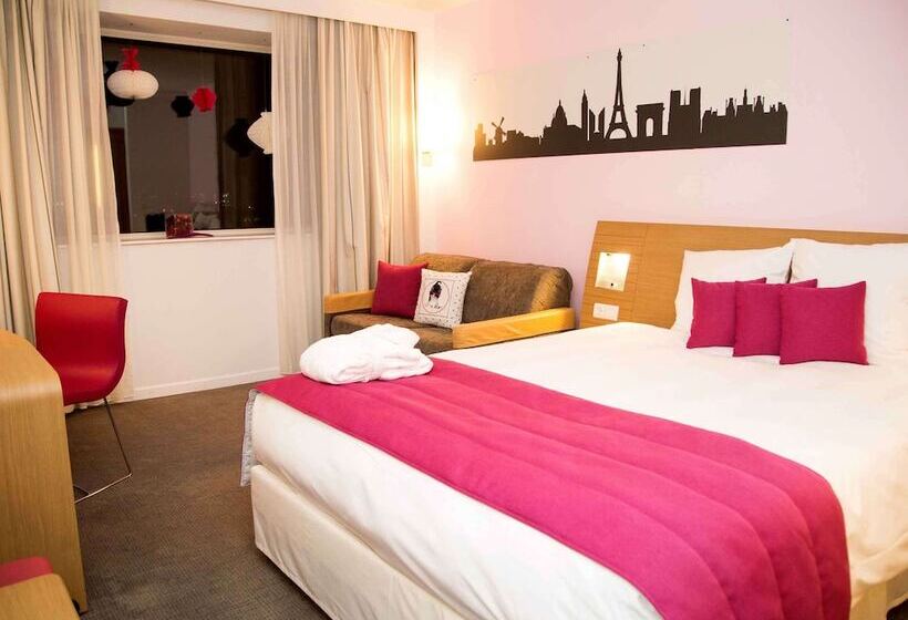 חדר אקזקיוטיב, Novotel Bucharest City Centre