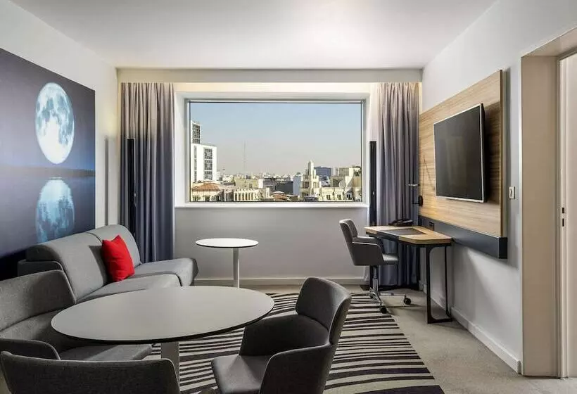 Juniorsviitti, Novotel Bucharest City Centre