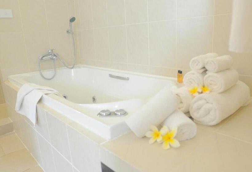 ویلای استاندارد با چشمانداز باغ, Warwick Le Lagon Resort & Spa, Vanuatu