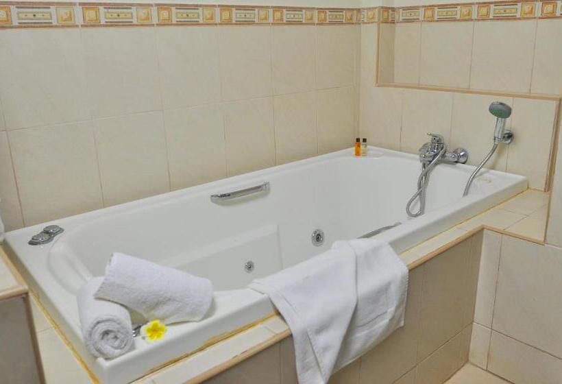 Standard studio with lake view, Warwick Le Lagon Resort & Spa, Vanuatu