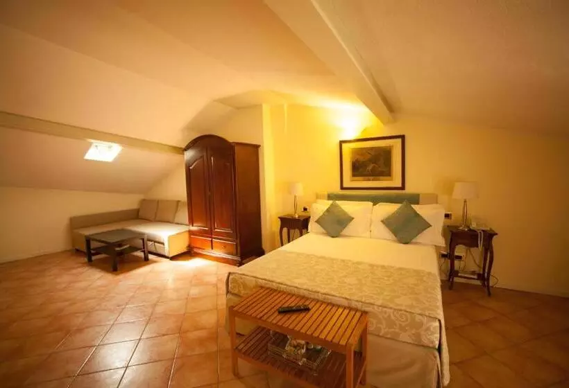 اتاق استاندارد چهار تخته, Albergo Orologio