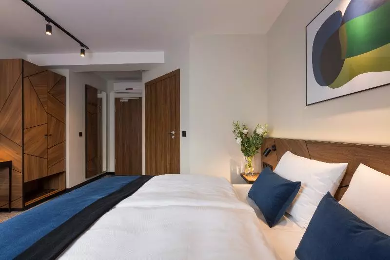 اتاق پرمیوم, Ascot Premium